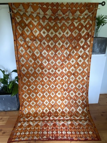 Antiker bagh phulkari - bagh, punjab