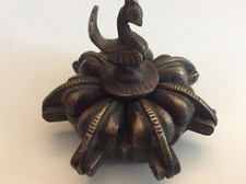 Kumkum-Box aus Bronze aus